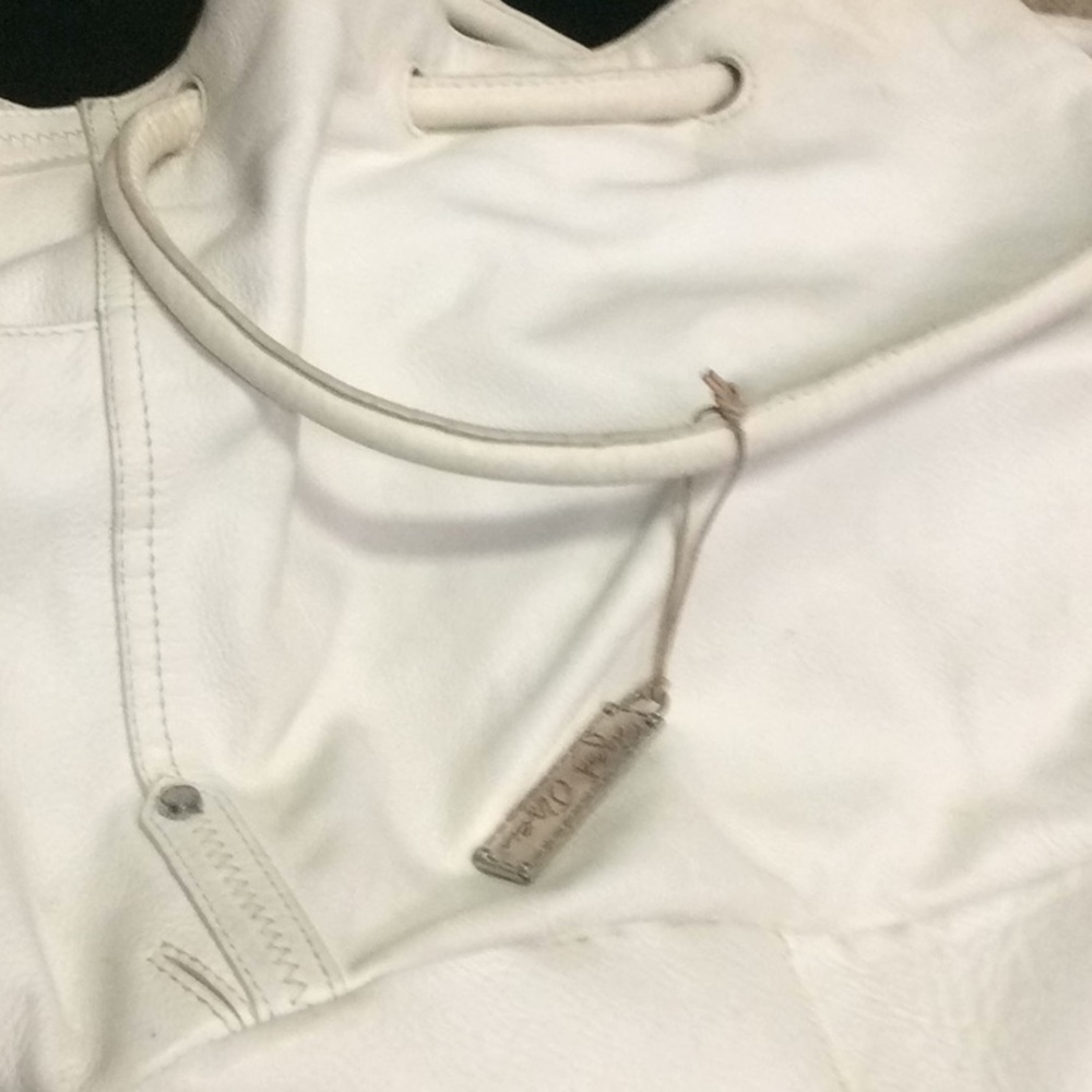Great summer white purse